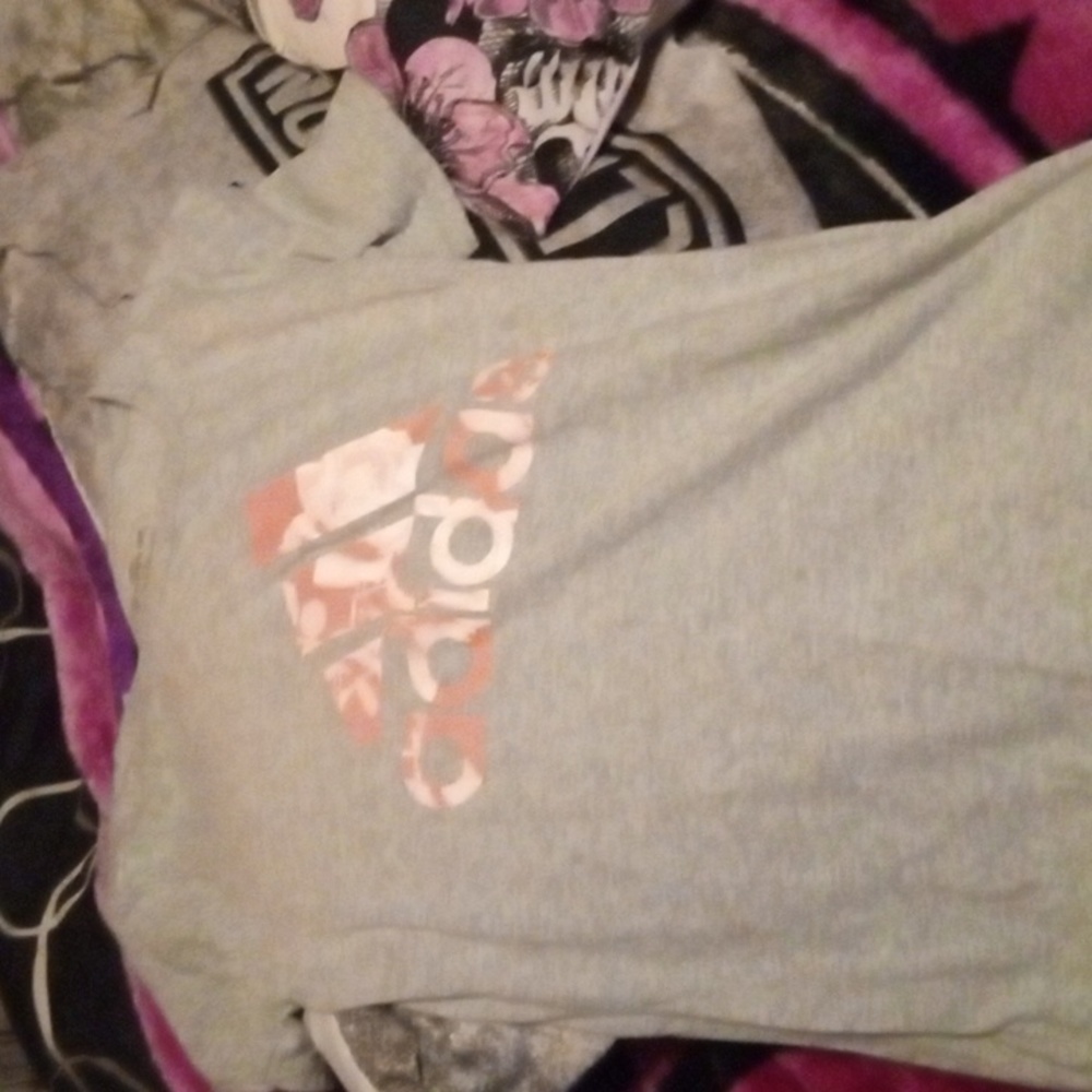 Adidas T-shirt